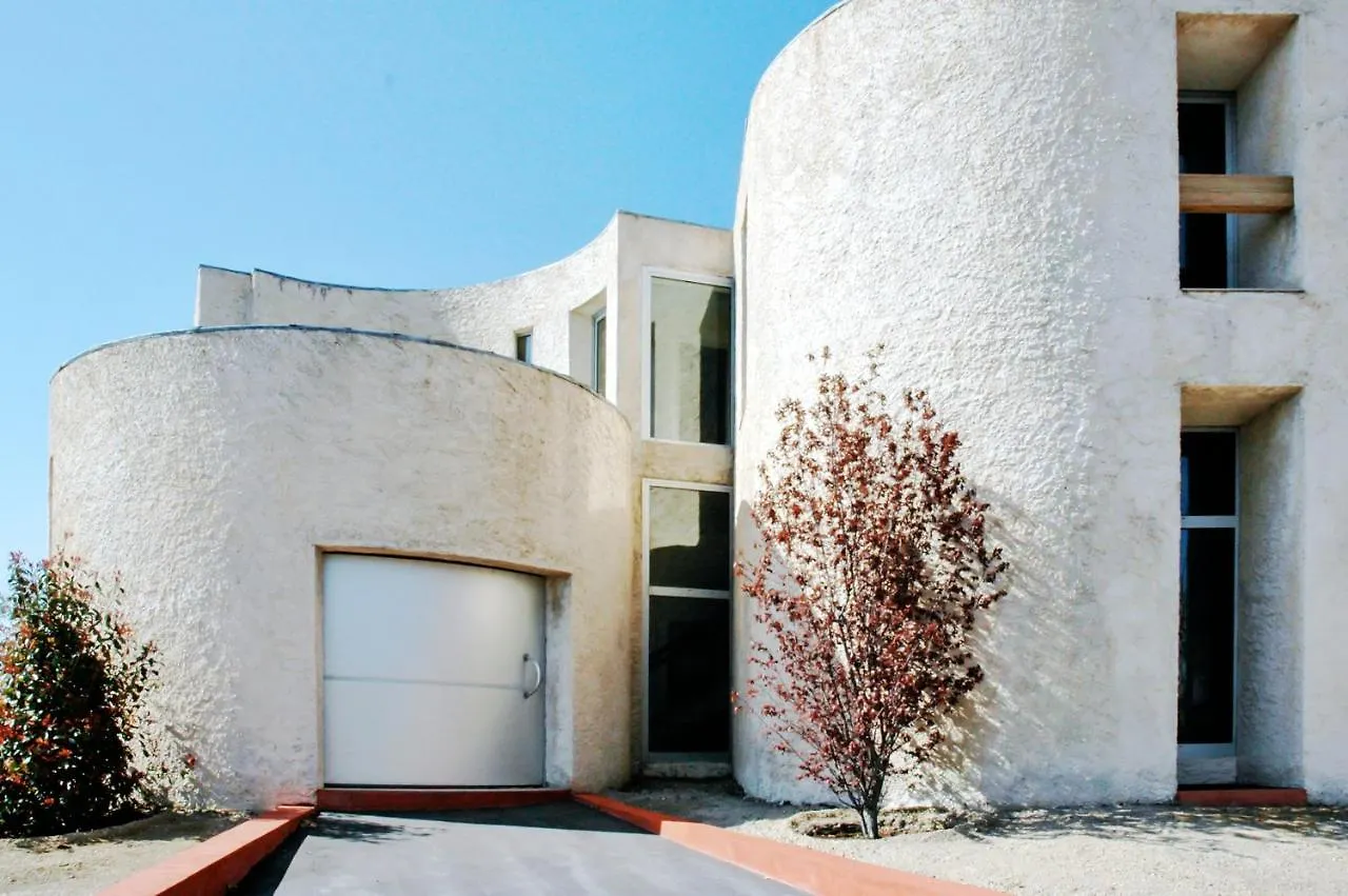 Holiday home Maison De 6 Chambres Avec Piscine Privee Jardin Amenage Et Wifi A Mane Mane  France