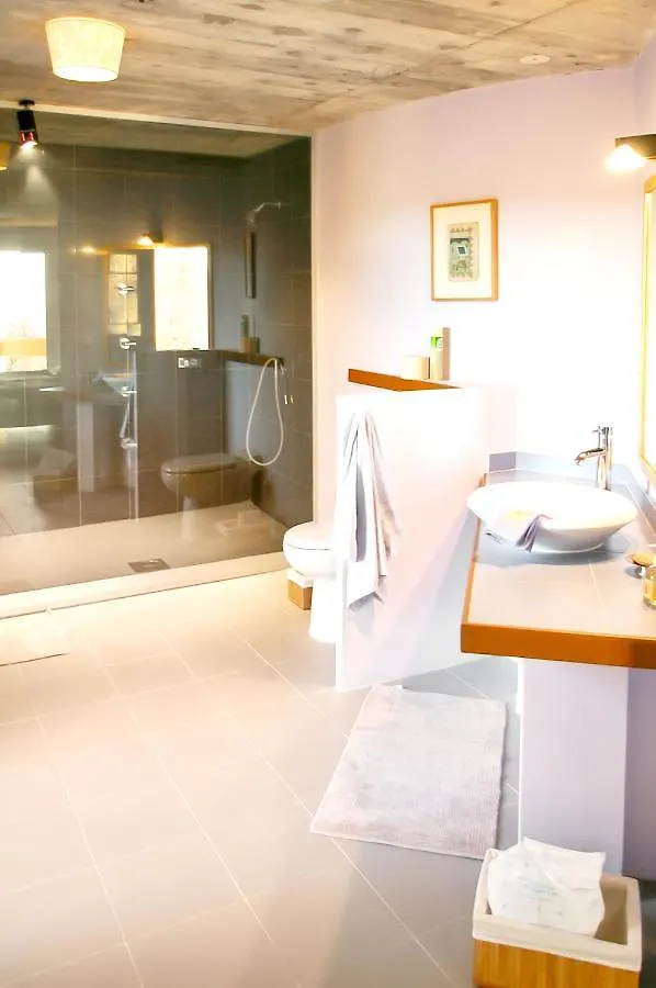 Maison De 6 Chambres Avec Piscine Privee Jardin Amenage Et Wifi A Mane Mane  Holiday home Mane (Alpes-de-Haute-Provence)